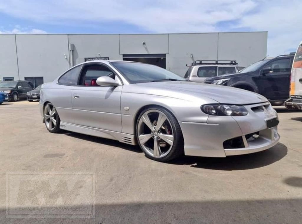 VX GTS 19" & 20" Hyper Black REPLICA Wheels