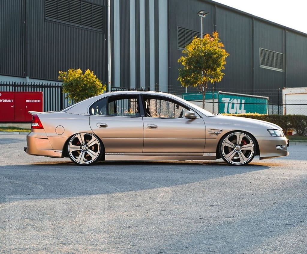 VY GTS Hammerhead 19 inch Hyper Black REPLICA Wheels