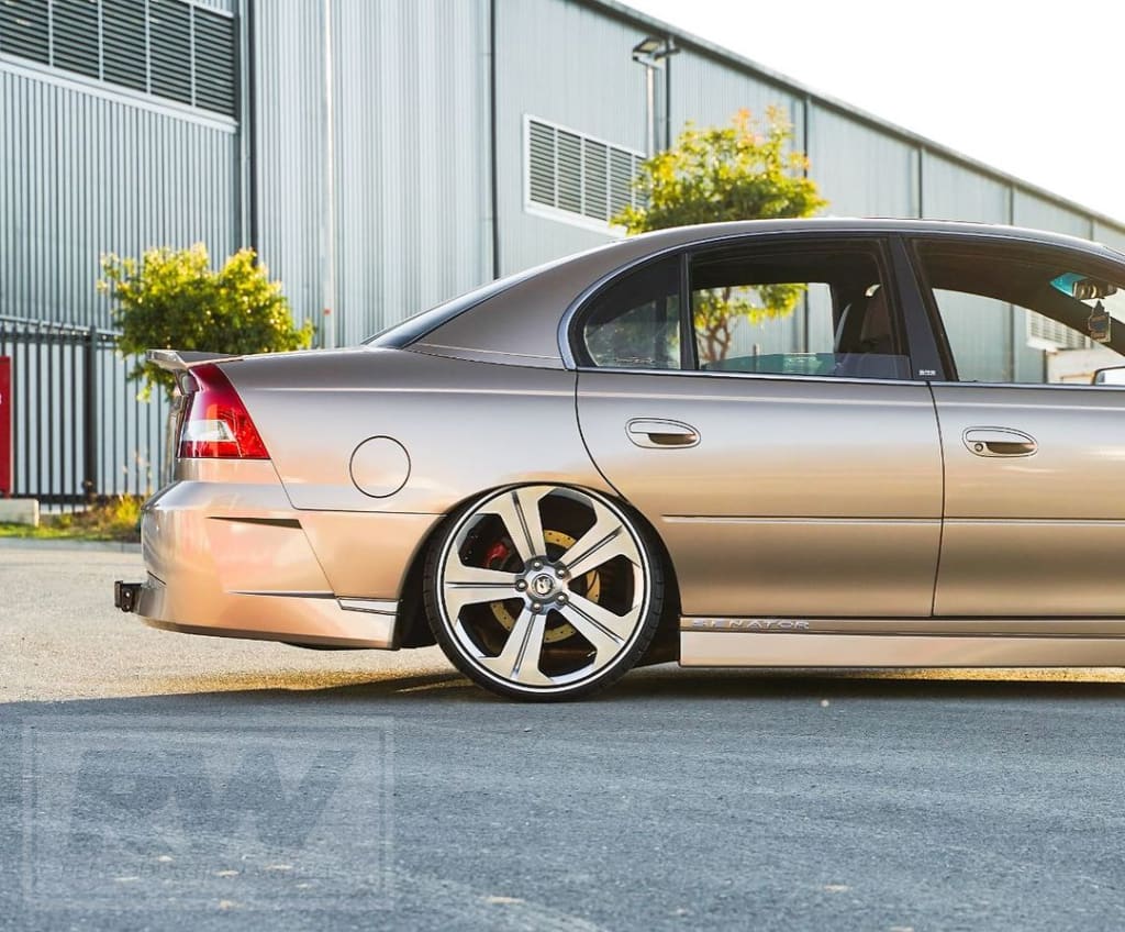 VY GTS Hammerhead 19 inch Hyper Black REPLICA Wheels