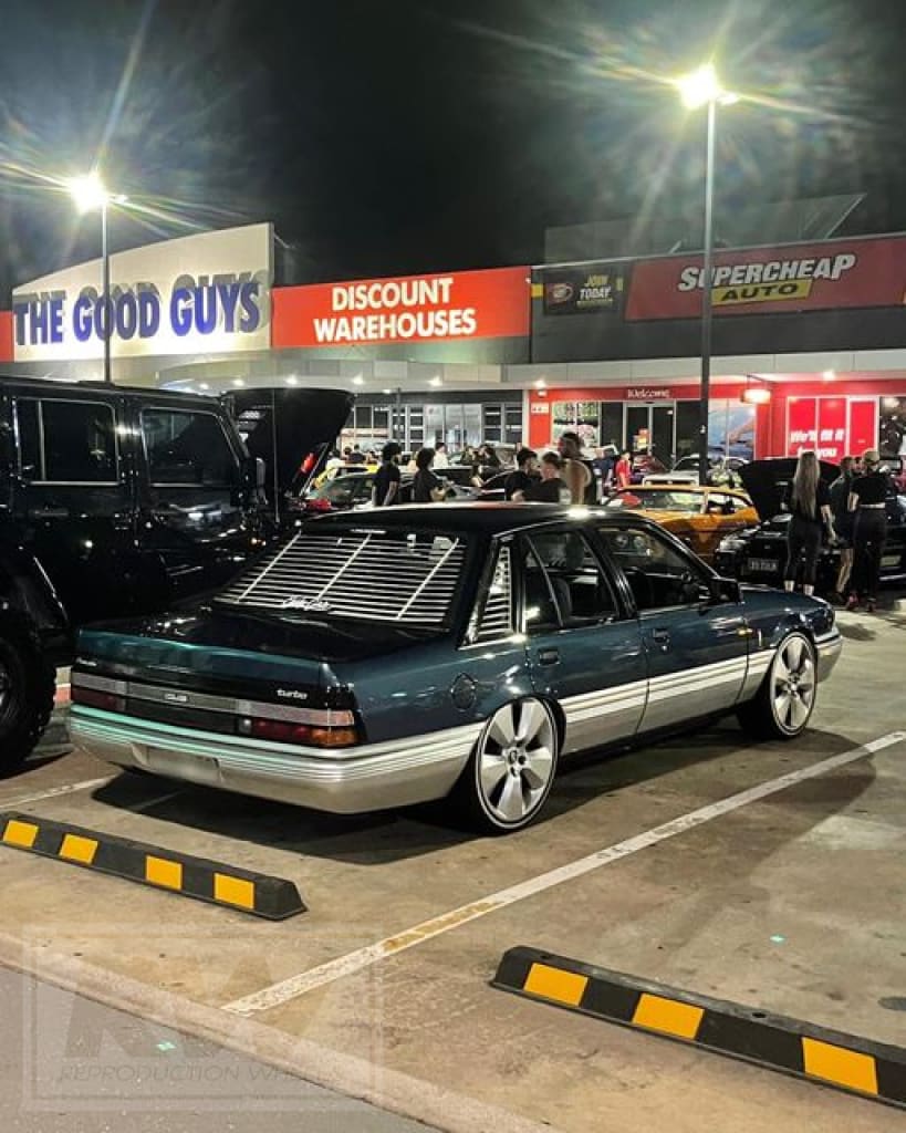 VY Senator Signature 19 inch Silver REPLICA Wheel and Tyre Packages